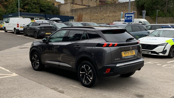 Used Peugeot 2008 2021 for sale - 76139400: Photo 5