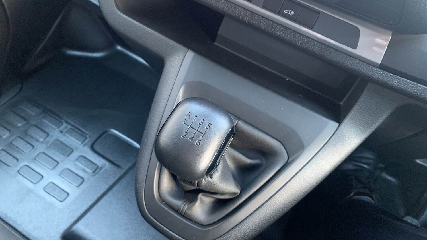 Used Citroen Dispatch 2024 for sale - 76702965: Photo 21