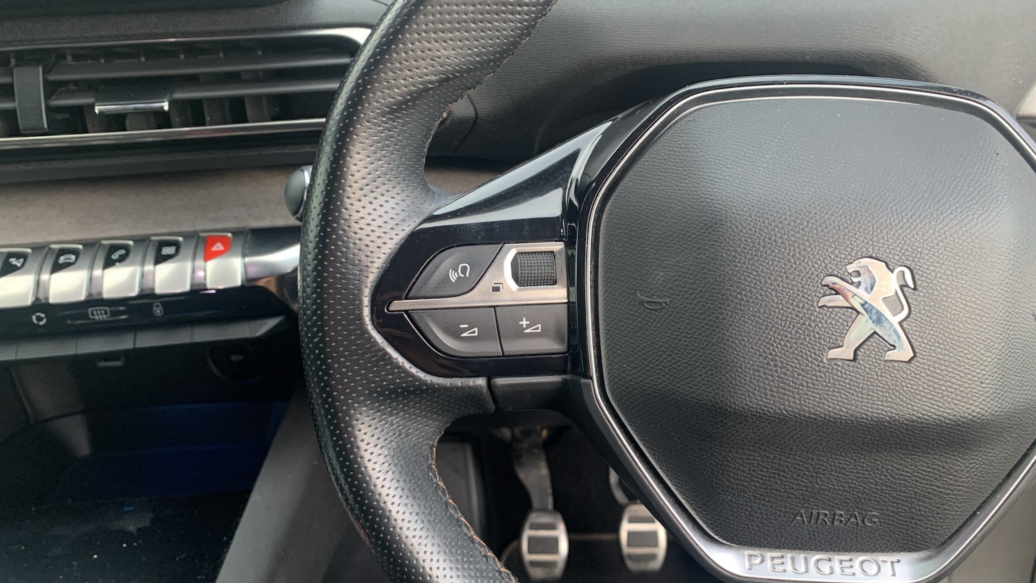 Used Peugeot 3008 2021 for sale - 76840379: Photo 24