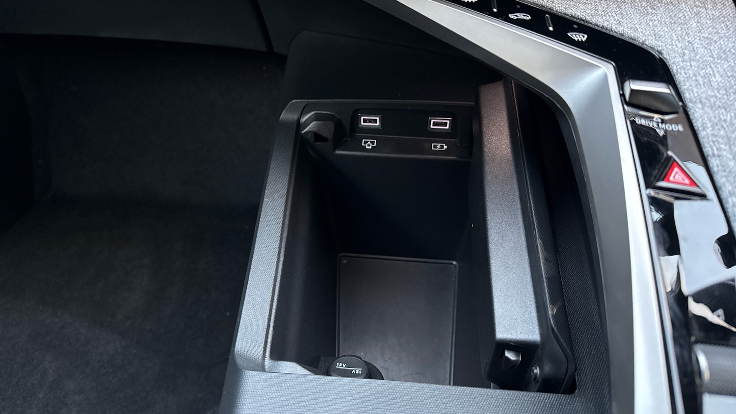 Used Peugeot 3008 2025 for sale - 76840366: Photo 40