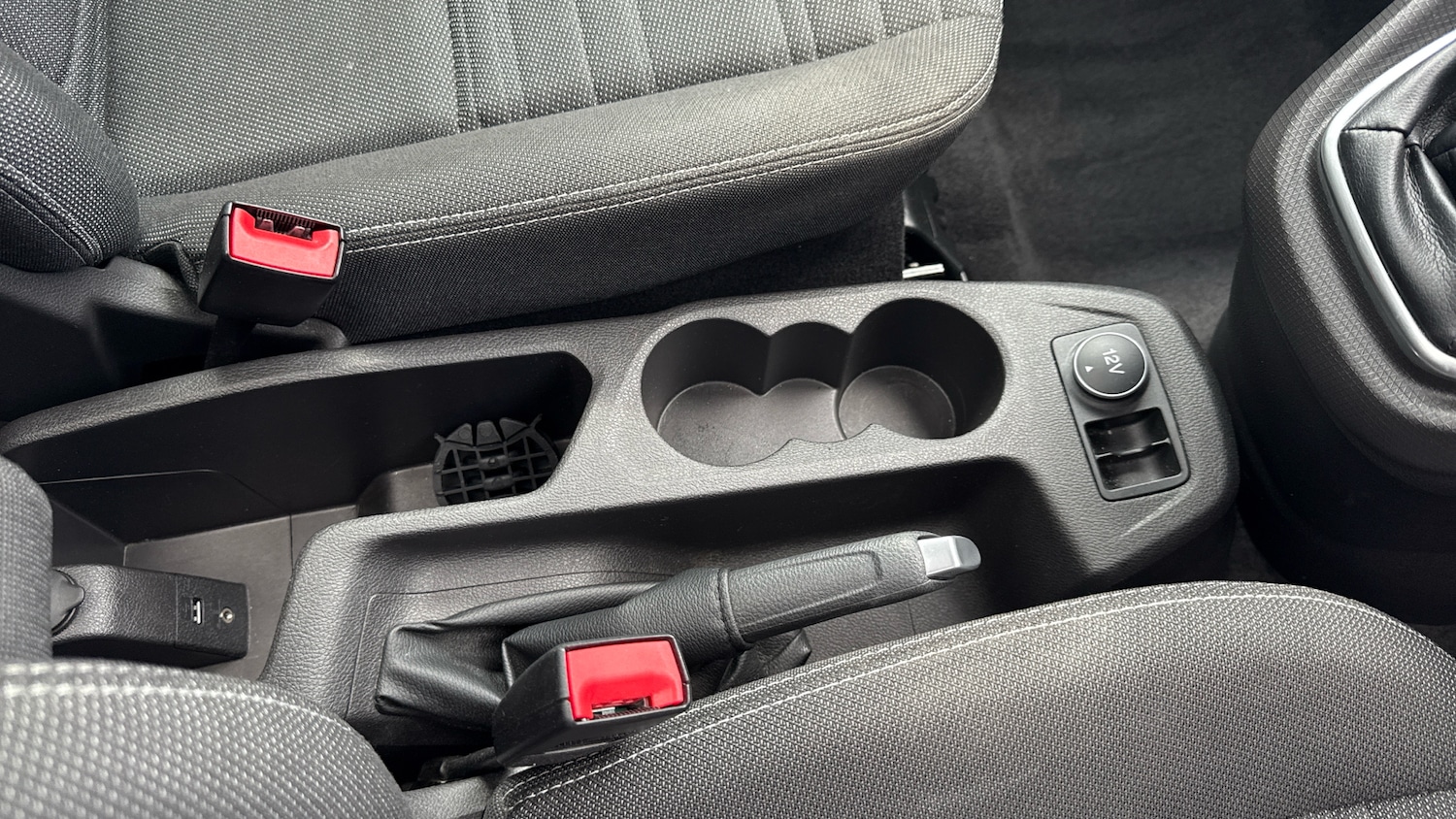 Used Ford Grand Tourneo Connect 2018 for sale - 75979401: Photo 21