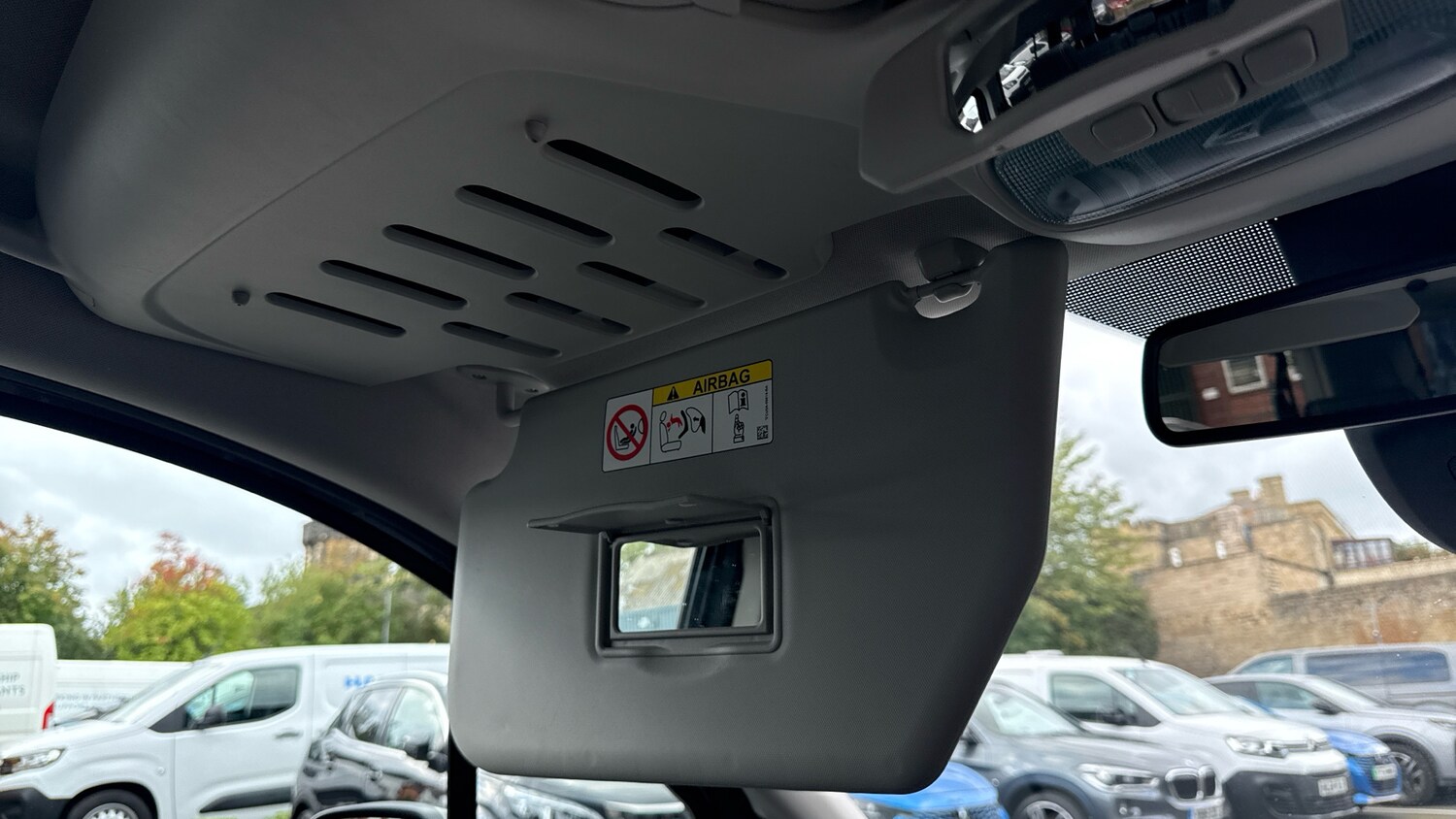 Used Ford Grand Tourneo Connect 2018 for sale - 75979401: Photo 31