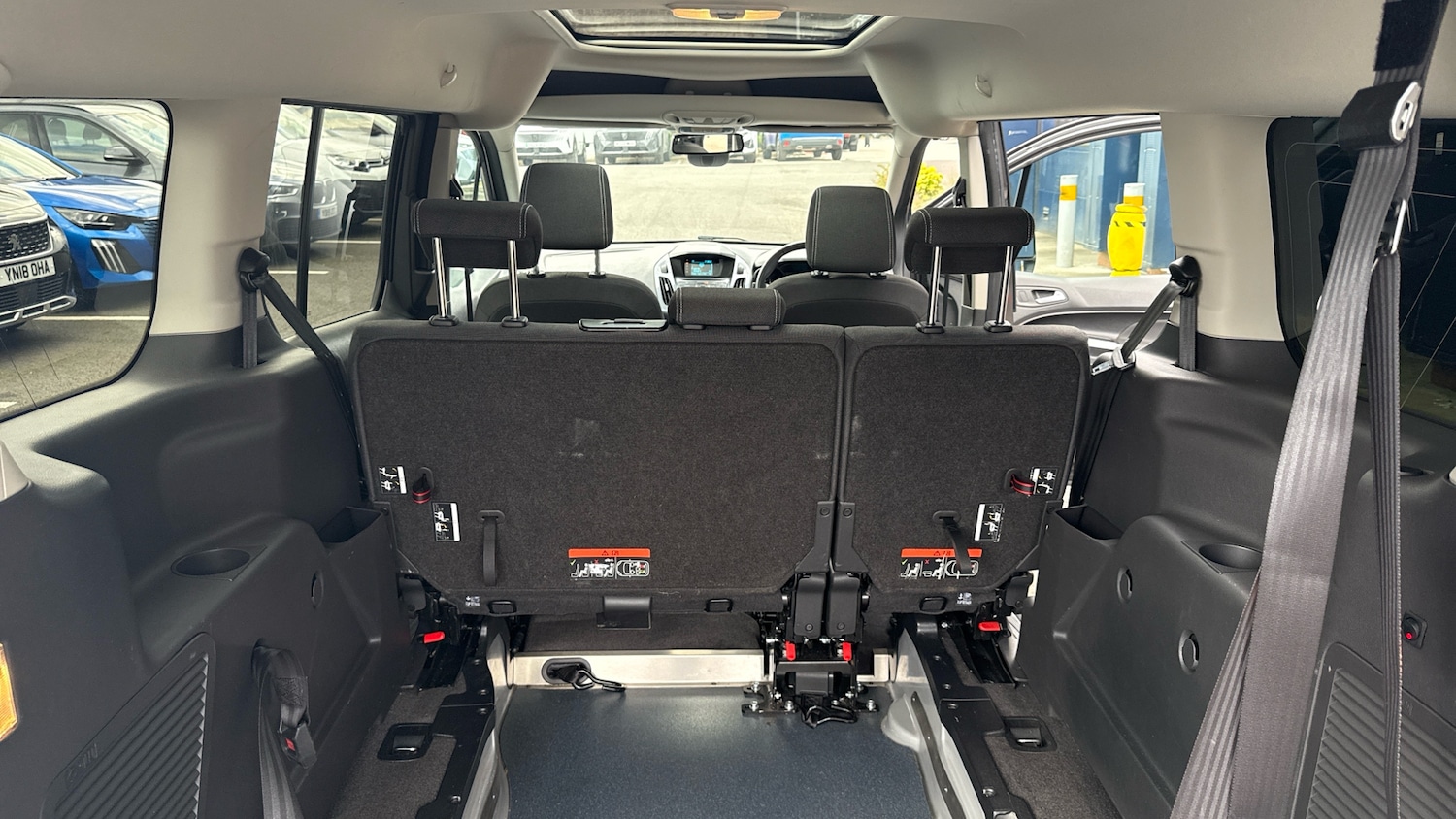 Used Ford Grand Tourneo Connect 2018 for sale - 75979401: Photo 40