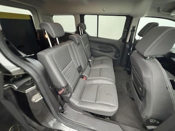 Used Ford Grand Tourneo Connect 2018 for sale - 75979401: Photo