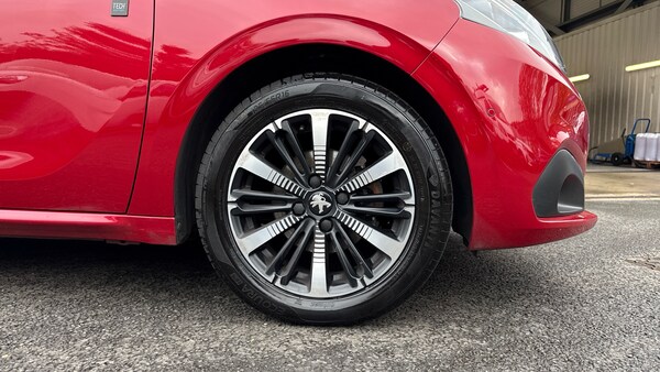 Used Peugeot 208 2019 for sale - 76248399: Photo 14