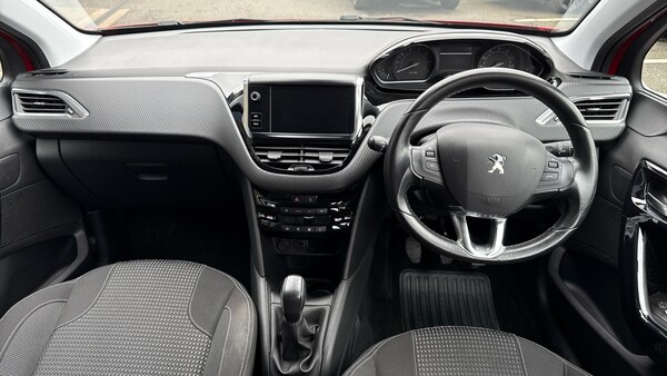 Used Peugeot 208 2019 for sale - 76248399: Photo 4