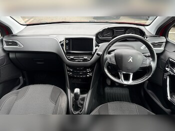Used Peugeot 208 2019 for sale - 76248399: Photo 4