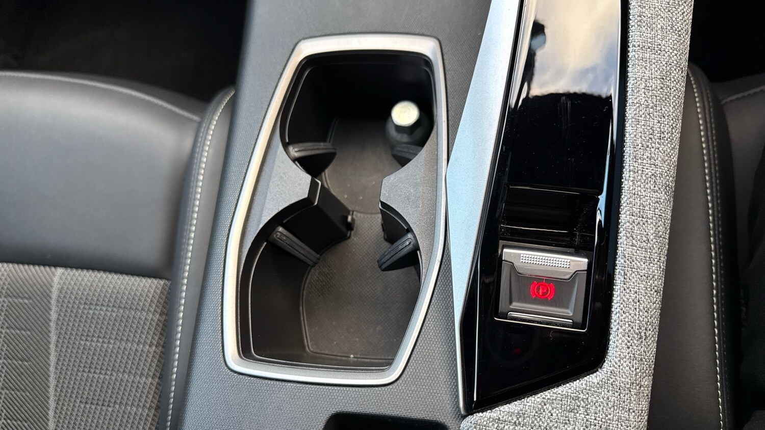 Used Peugeot 3008 2025 for sale - 76840368: Photo 21