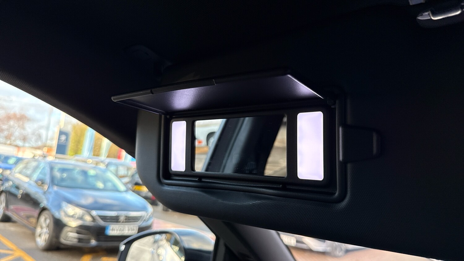 Used Peugeot 3008 2025 for sale - 76840368: Photo 31