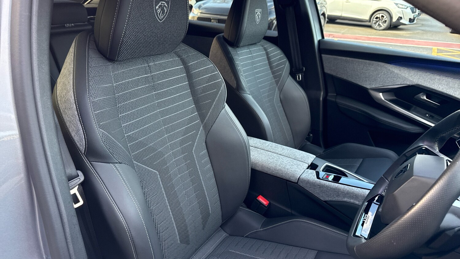 Used Peugeot 3008 2025 for sale - 76840368: Photo 36