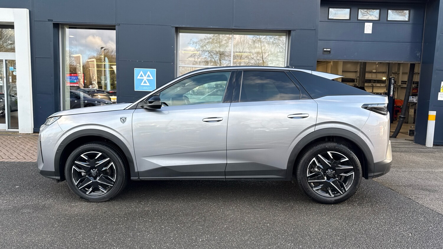 Used Peugeot 3008 2025 for sale - 76840368: Photo 6