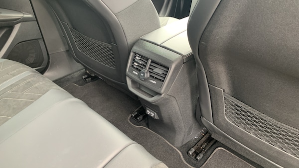 Used Peugeot 3008 2023 for sale - 75432116: Photo 36