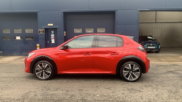 Used Peugeot 208 2021 for sale - 76248390: Photo 6