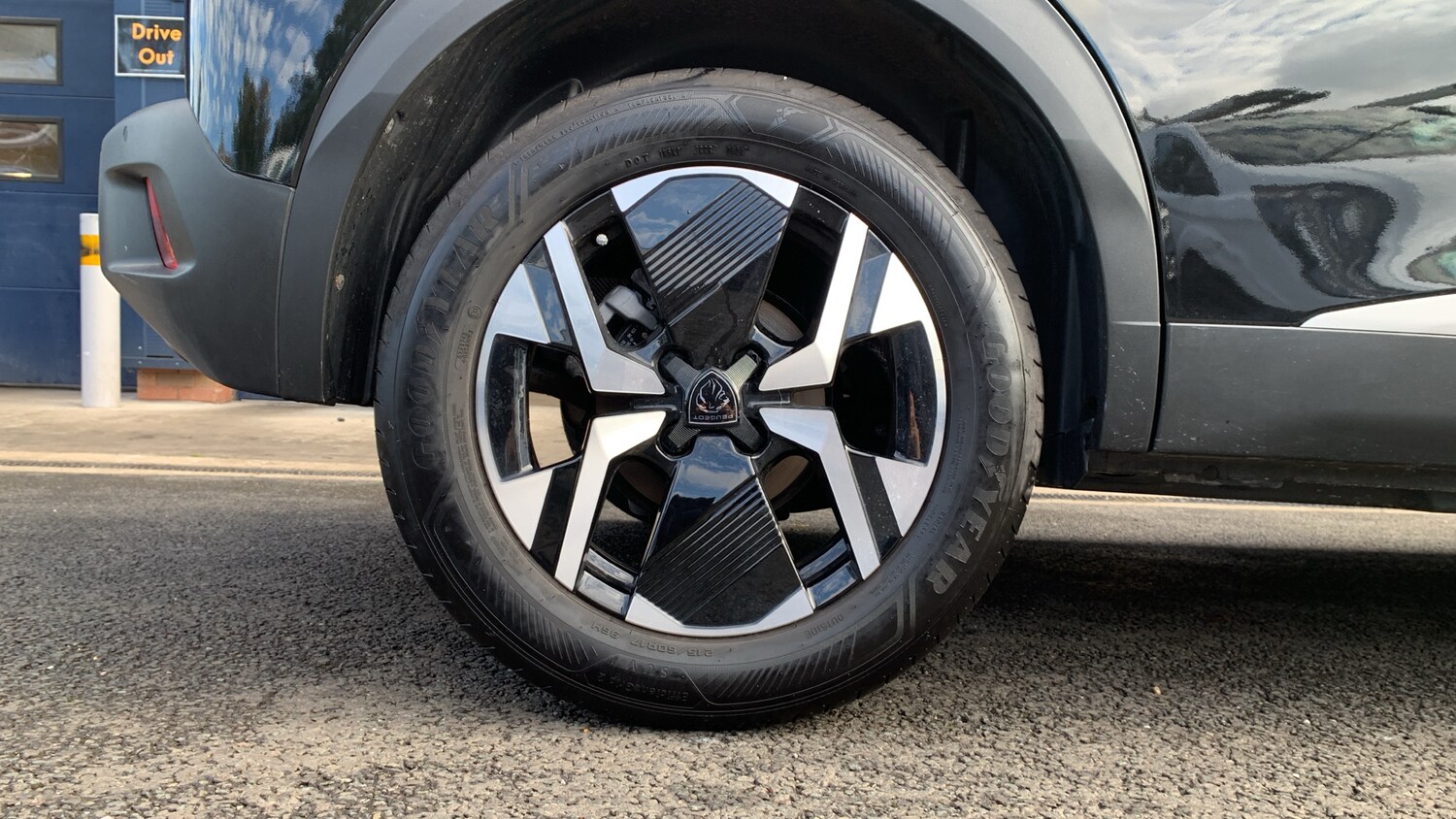 Used Peugeot 2008 2024 for sale - 75992288: Photo 16