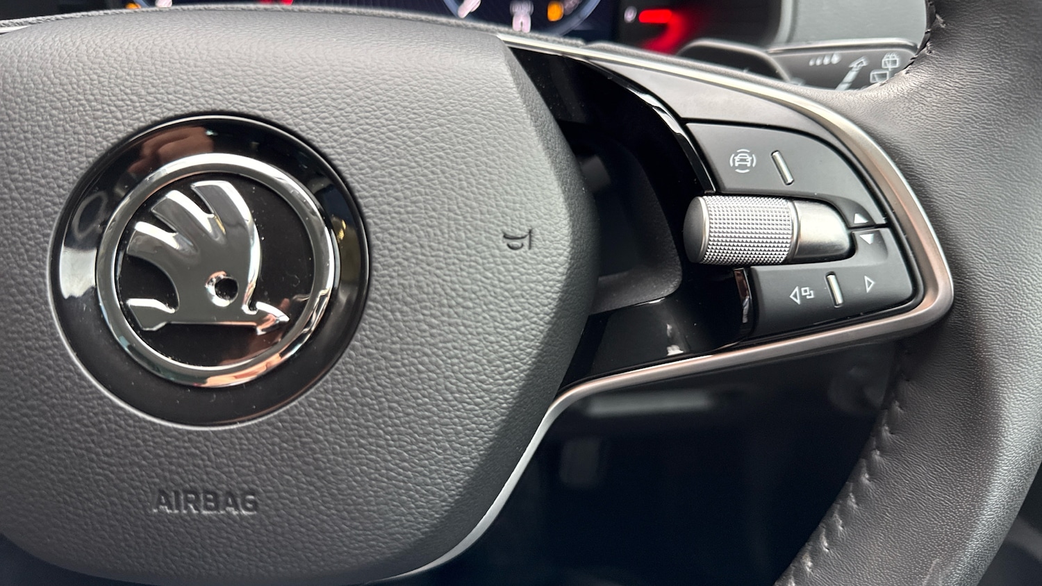 Used Skoda Karoq 2024 for sale - 76486457: Photo 24