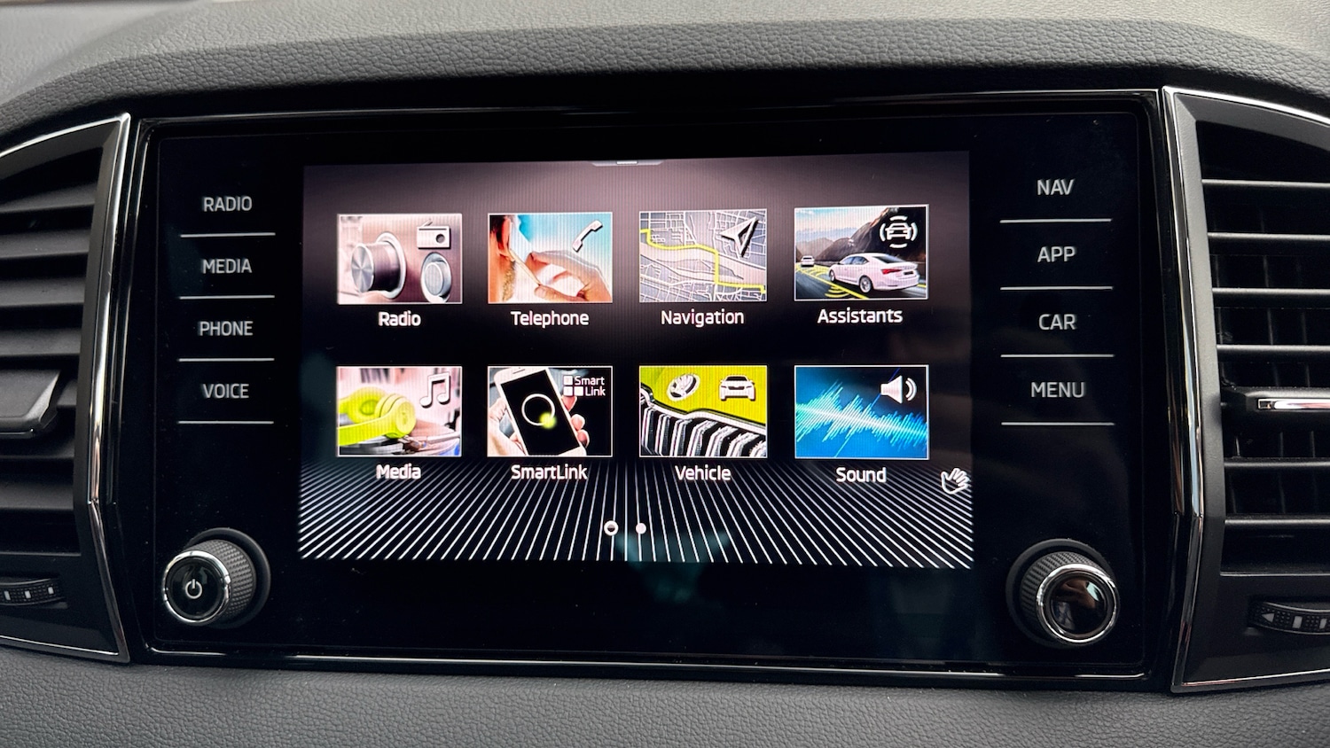 Used Skoda Karoq 2024 for sale - 76486457: Photo 30