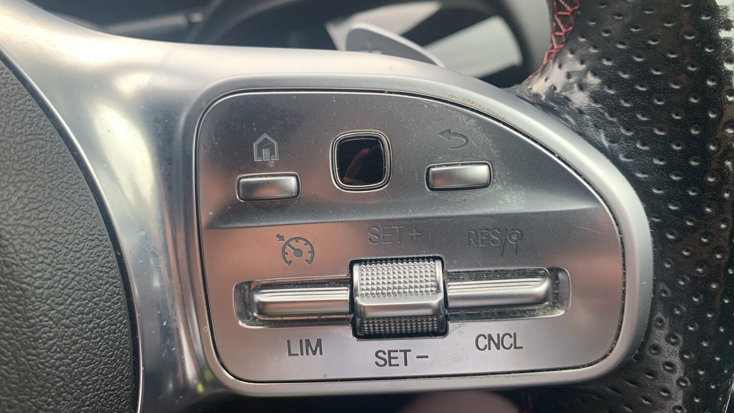 Used Mercedes-Benz GLA 2021 for sale - 76123563: Photo 24