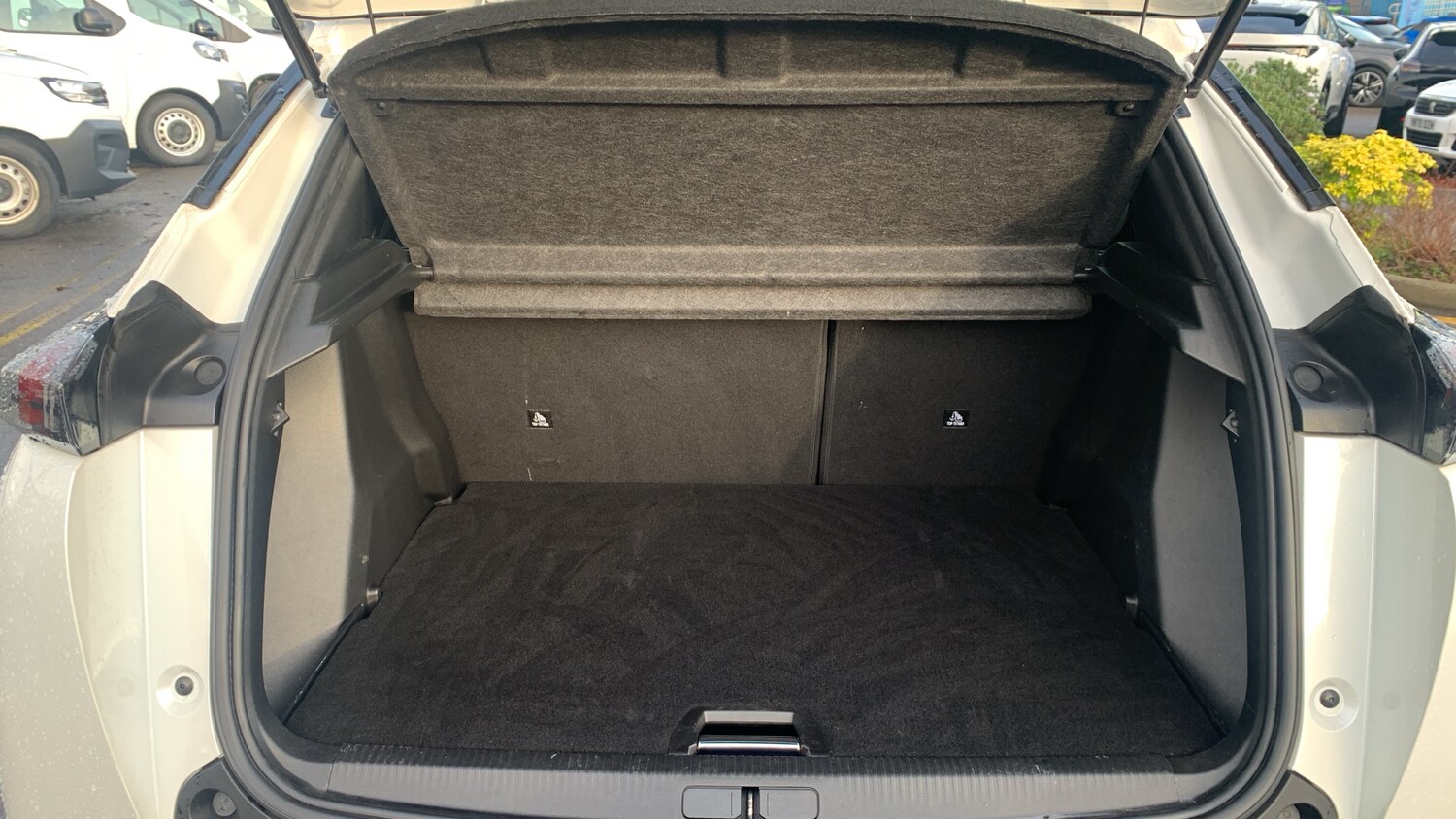 Used Peugeot 2008 2023 for sale - 76856188: Photo 20