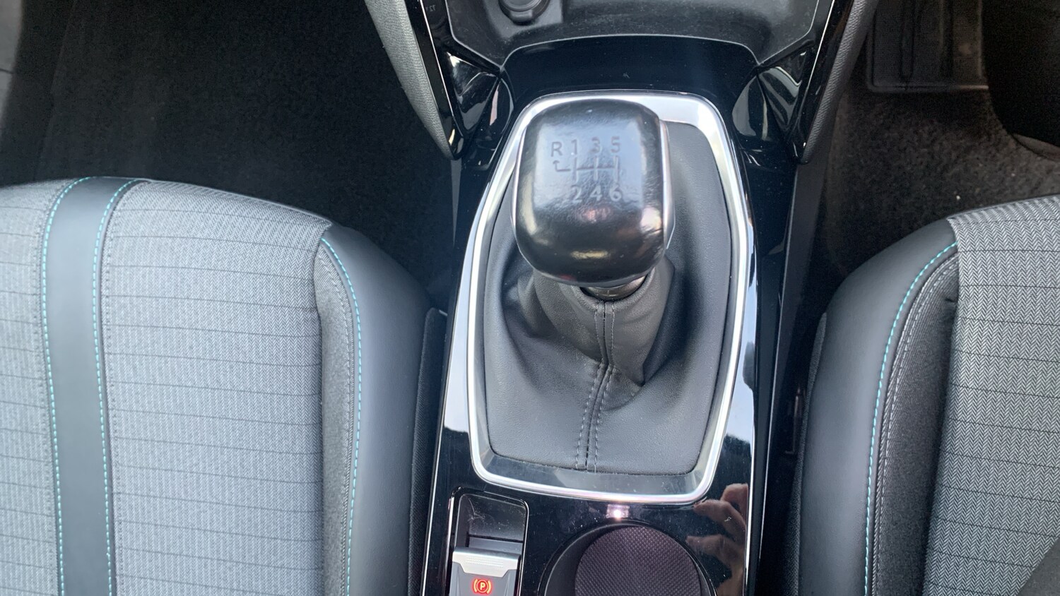 Used Peugeot 2008 2023 for sale - 76856188: Photo 21