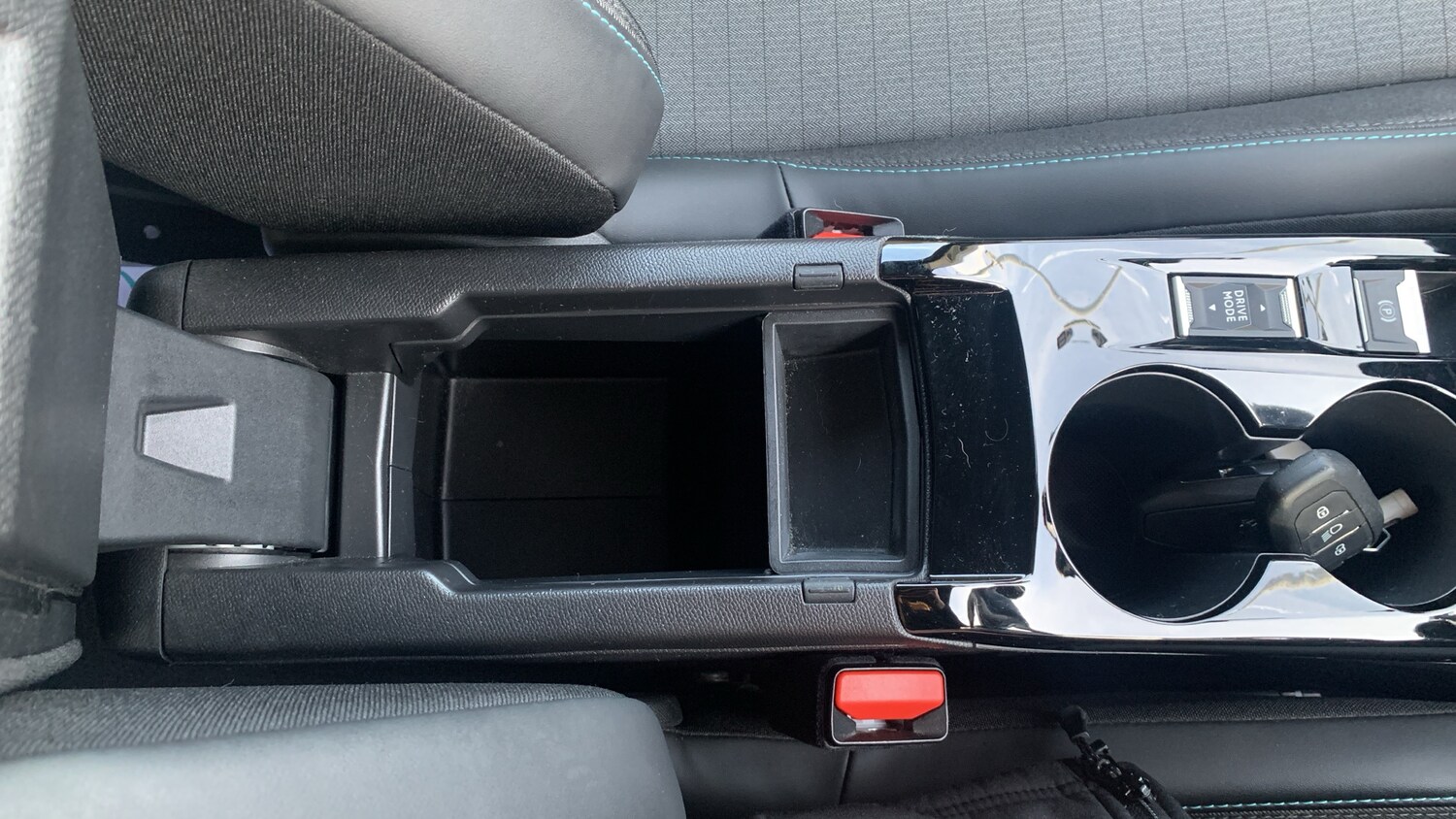 Used Peugeot 2008 2023 for sale - 76856188: Photo 46