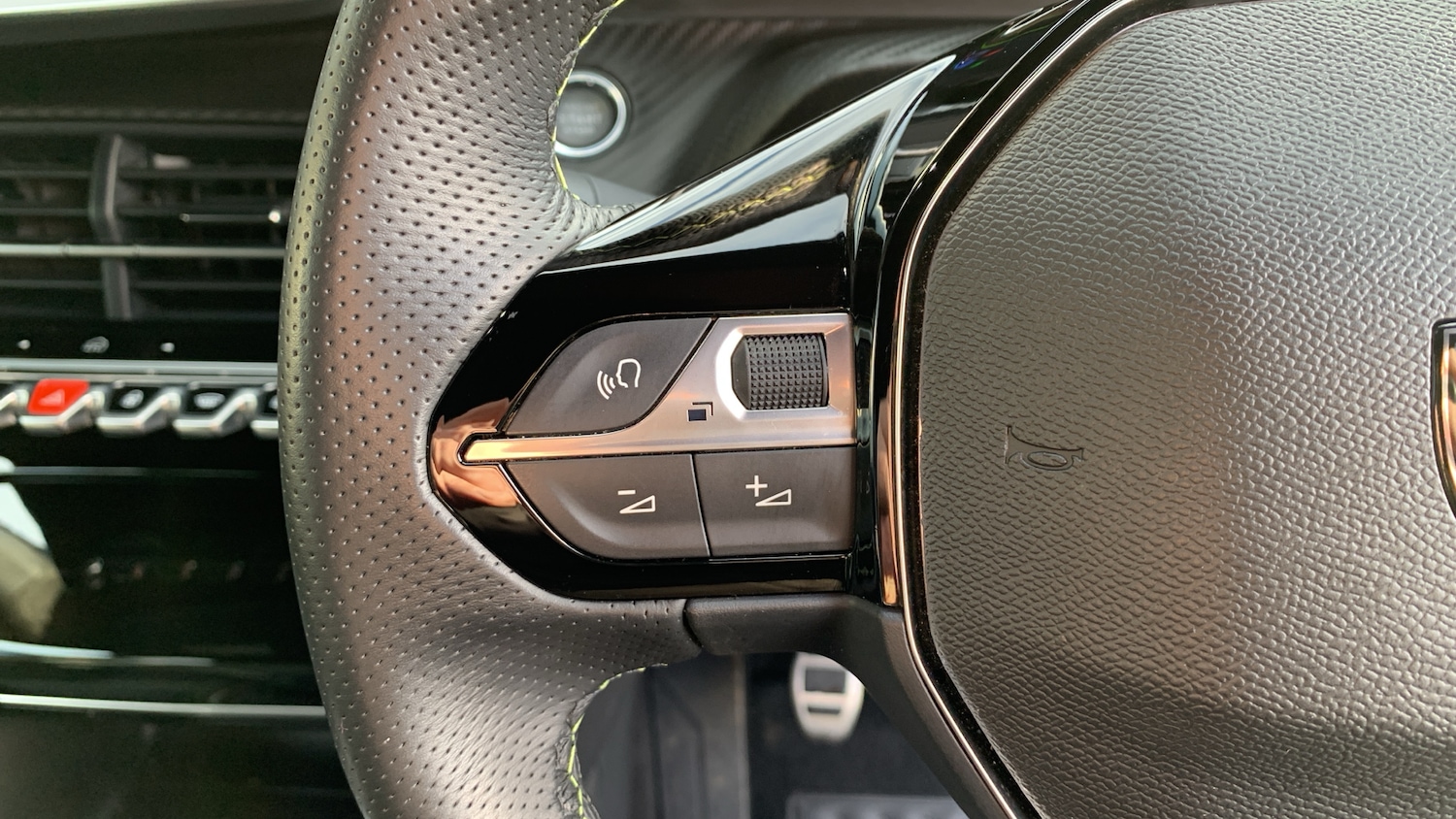 Used Peugeot 208 2024 for sale - 77192845: Photo 24