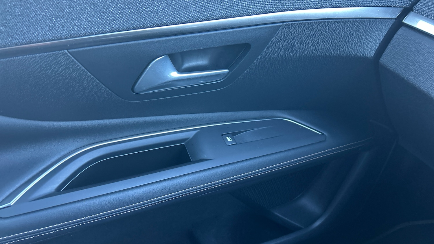 Used Peugeot 3008 2019 for sale - 77098819: Photo 39