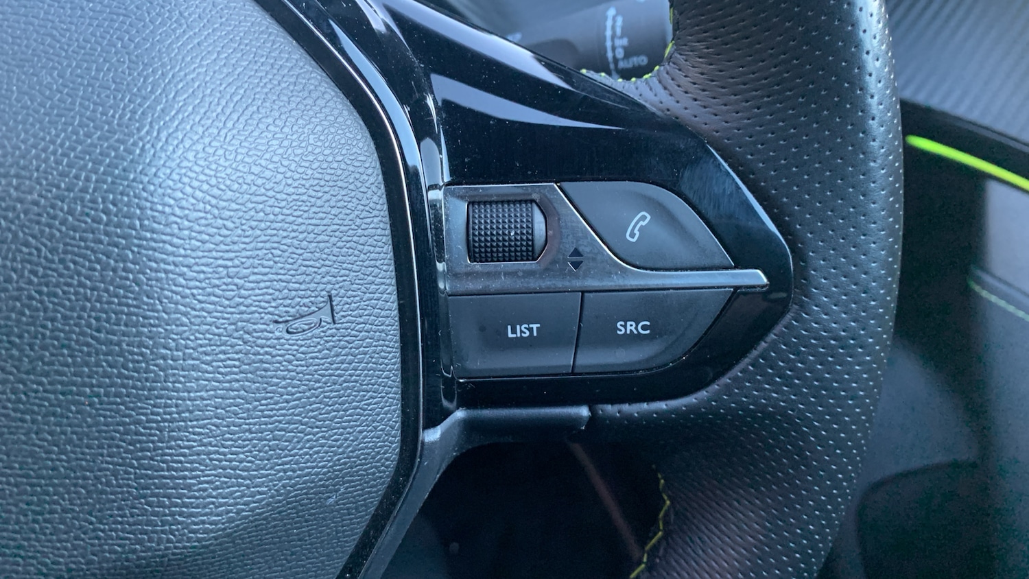 Used Peugeot 2008 2023 for sale - 77060546: Photo 25