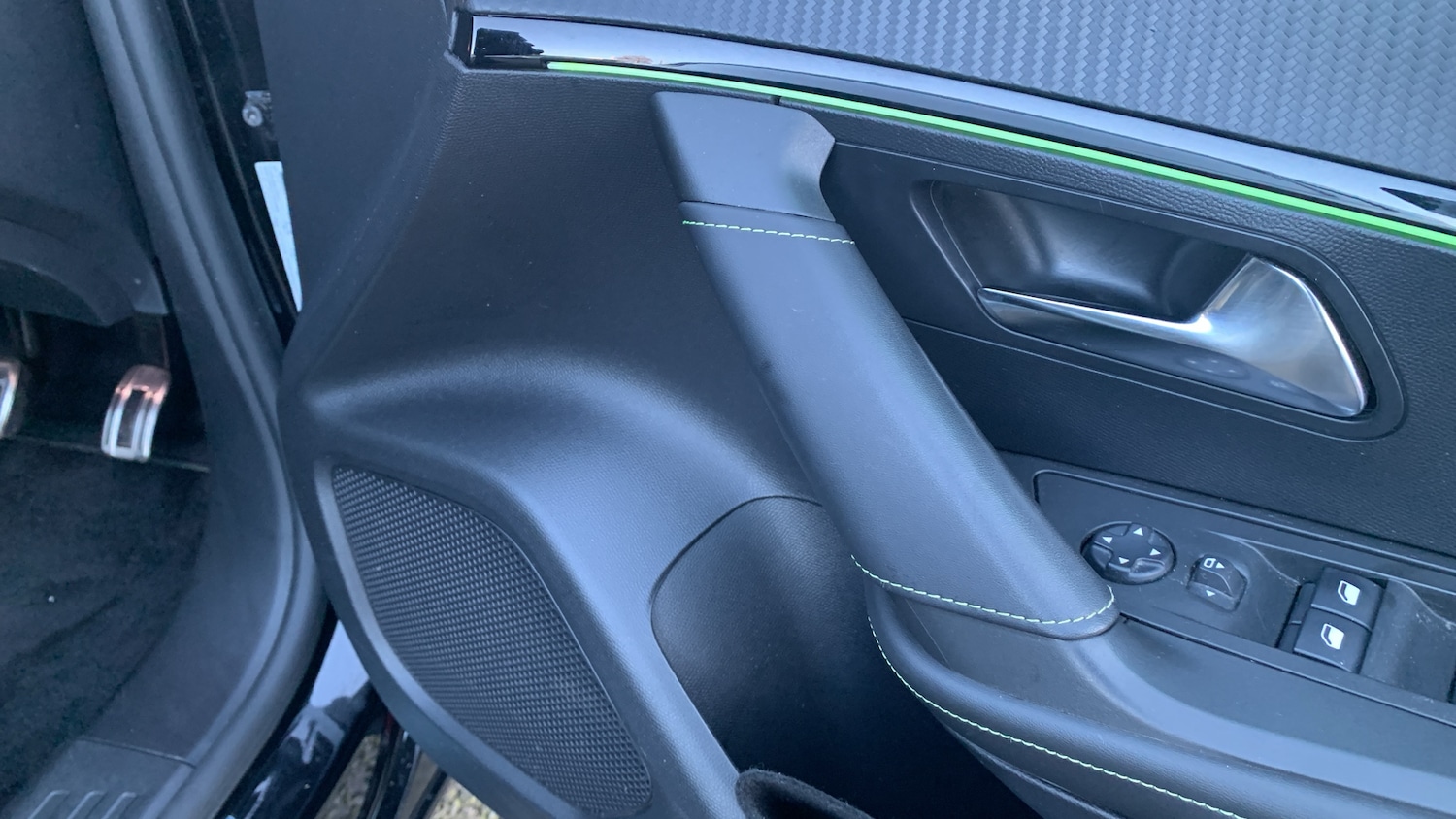 Used Peugeot 2008 2023 for sale - 77060546: Photo 28