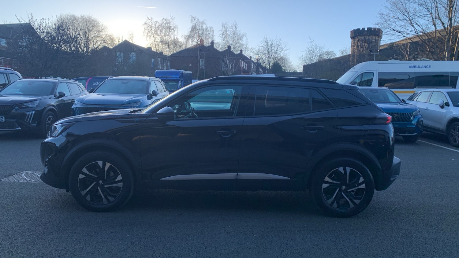 Used Peugeot 2008 2023 for sale - 77060546: Photo 7