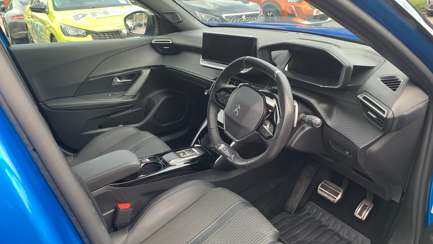 Used Peugeot 2008 2023 for sale - 76977340: Photo 11