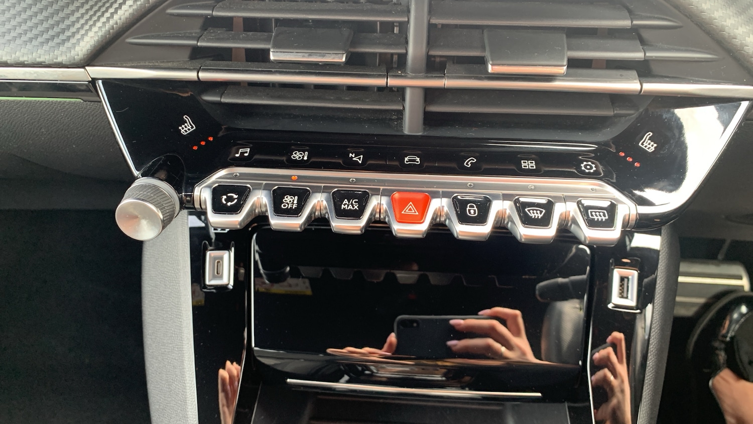 Used Peugeot 2008 2023 for sale - 76977340: Photo 28