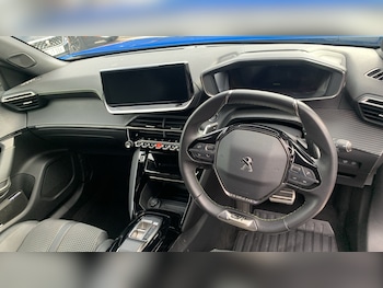 Used Peugeot 2008 2023 for sale - 76977340: Photo