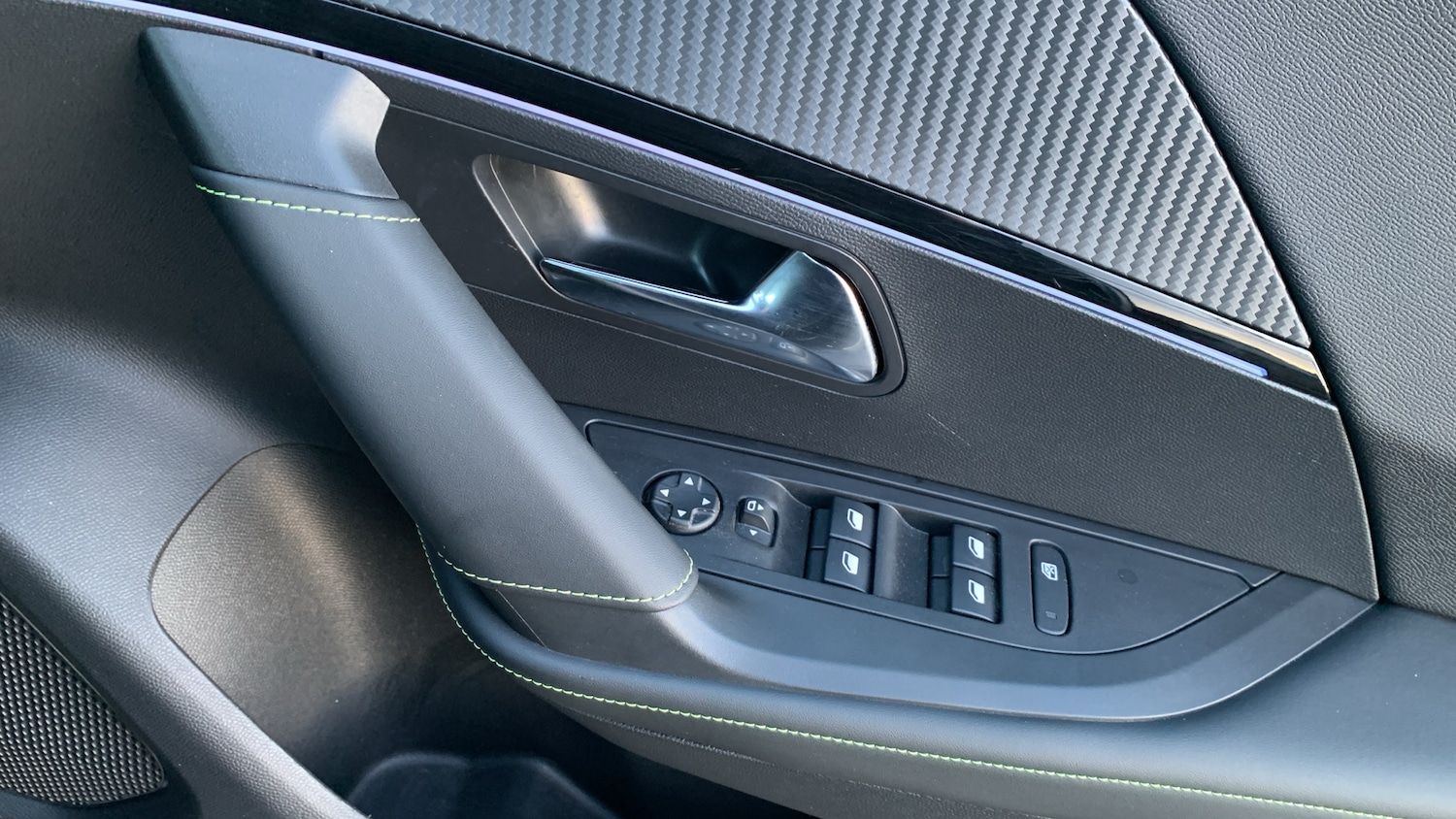 Used Peugeot 2008 2024 for sale - 77060545: Photo 23