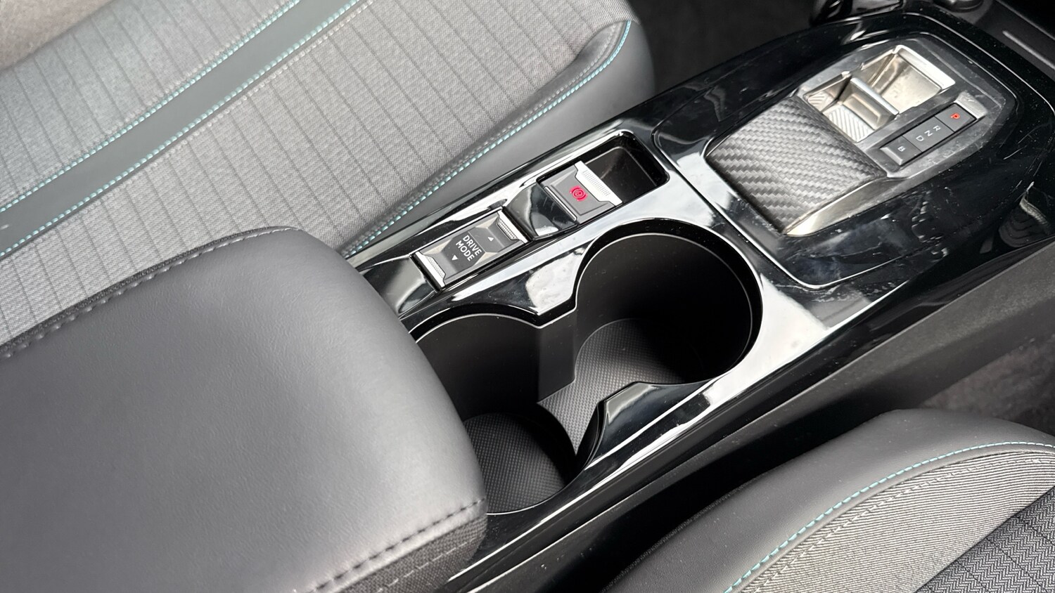 Used Peugeot 208 2022 for sale - 76338279: Photo 21