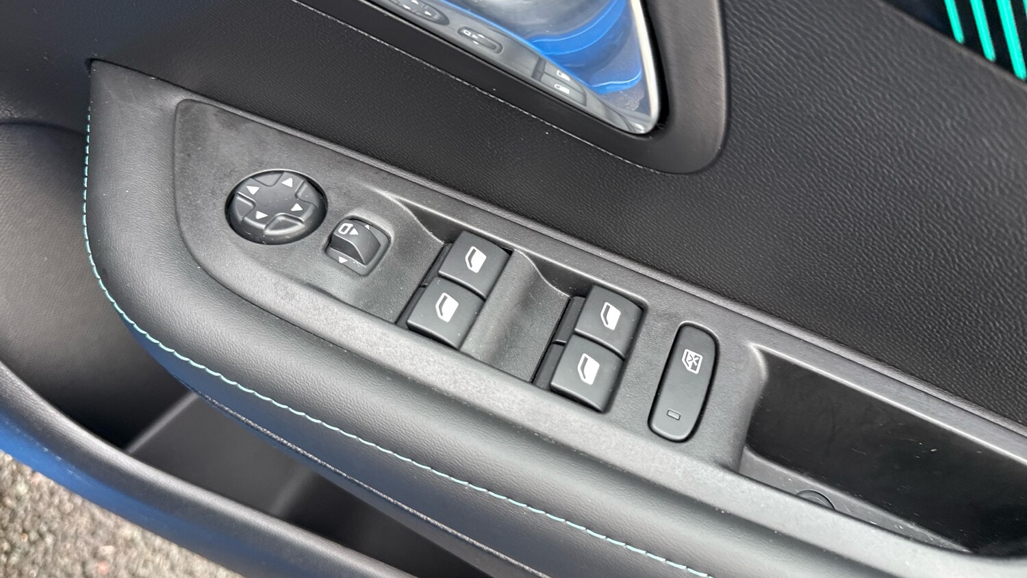 Used Peugeot 208 2022 for sale - 76338279: Photo 22