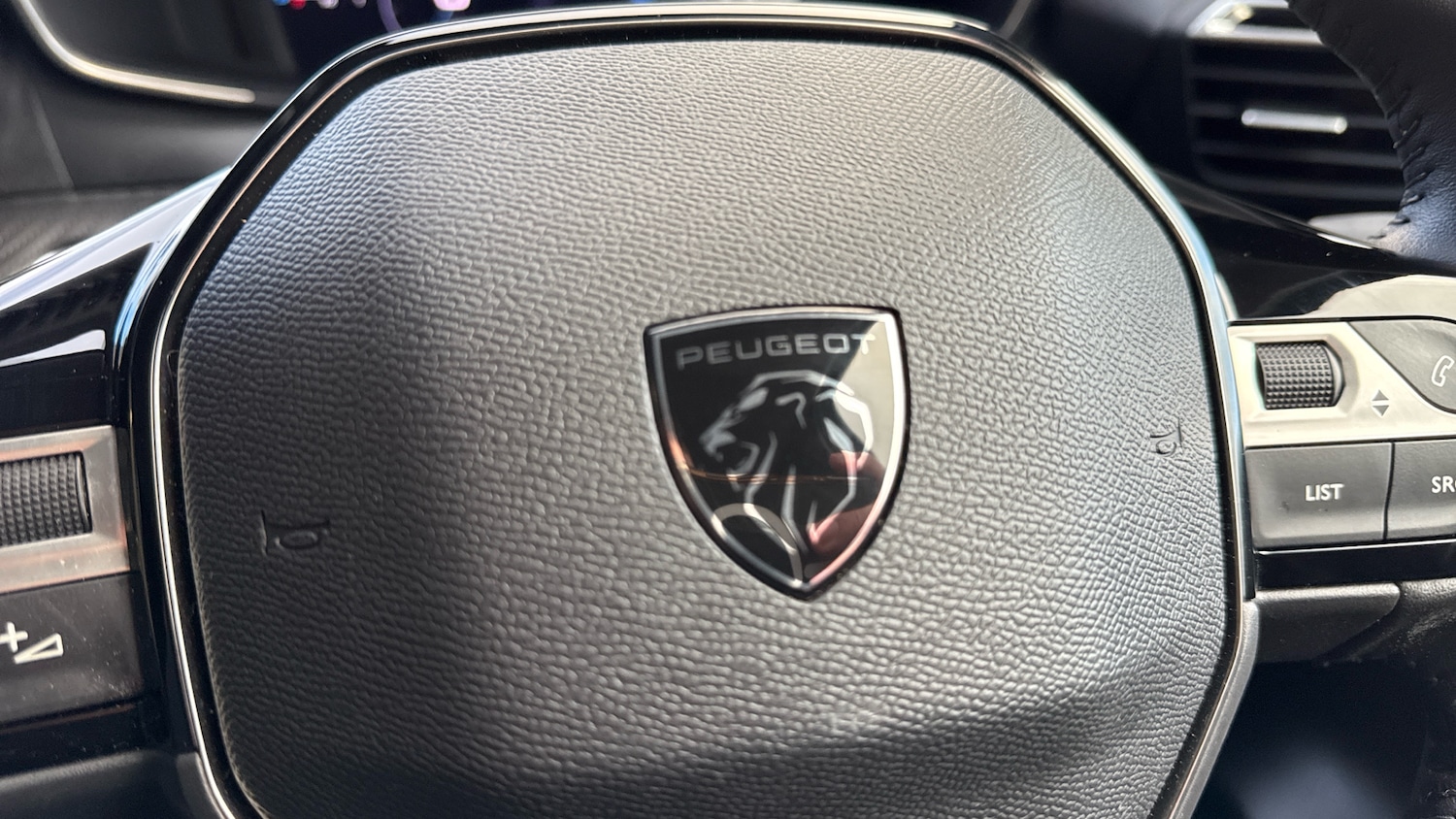 Used Peugeot 208 2024 for sale - 76942812: Photo 18