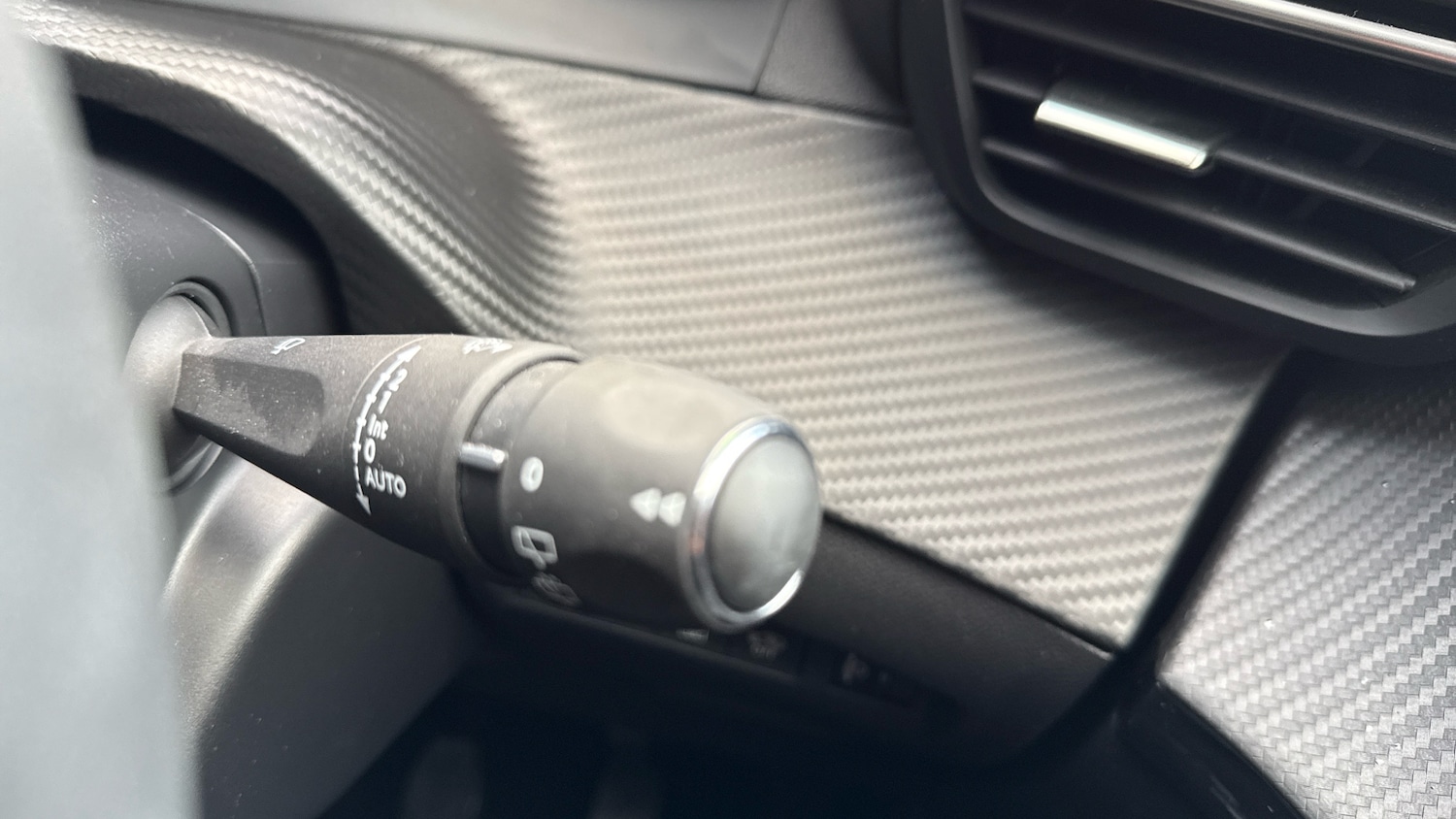 Used Peugeot 208 2024 for sale - 76942812: Photo 28