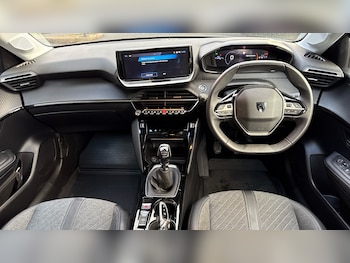 Used Peugeot 208 2024 for sale - 76942812: Photo