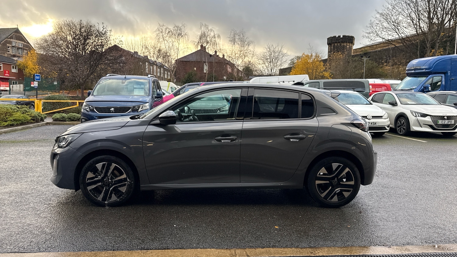 Used Peugeot 208 2024 for sale - 76942812: Photo 6
