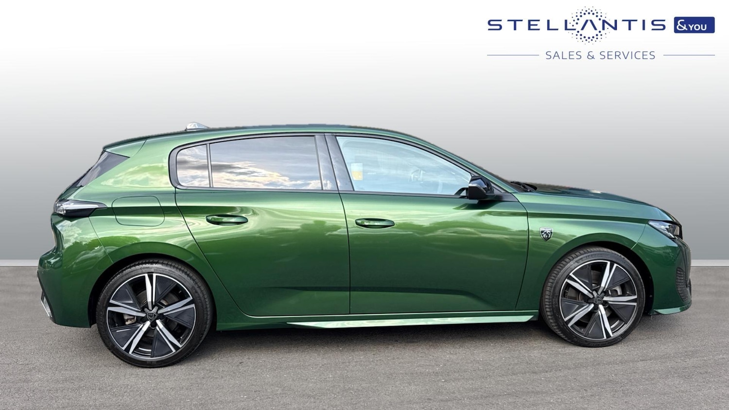 Used Peugeot 308 2022 for sale - 77060531: Photo 2