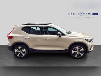 Used Volvo XC40 2025 for sale - 79554409: Photo