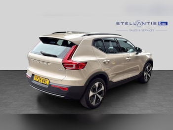 Used Volvo XC40 2025 for sale - 79554409: Photo