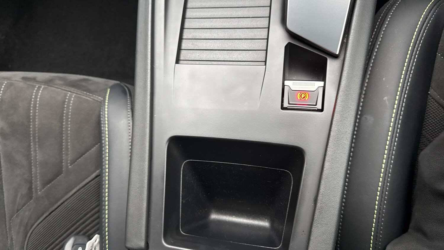 Used Peugeot 408 2024 for sale - 77412779: Photo 21