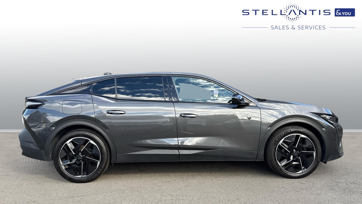 Used Peugeot 408 2023 for sale - 76486456: Photo 2