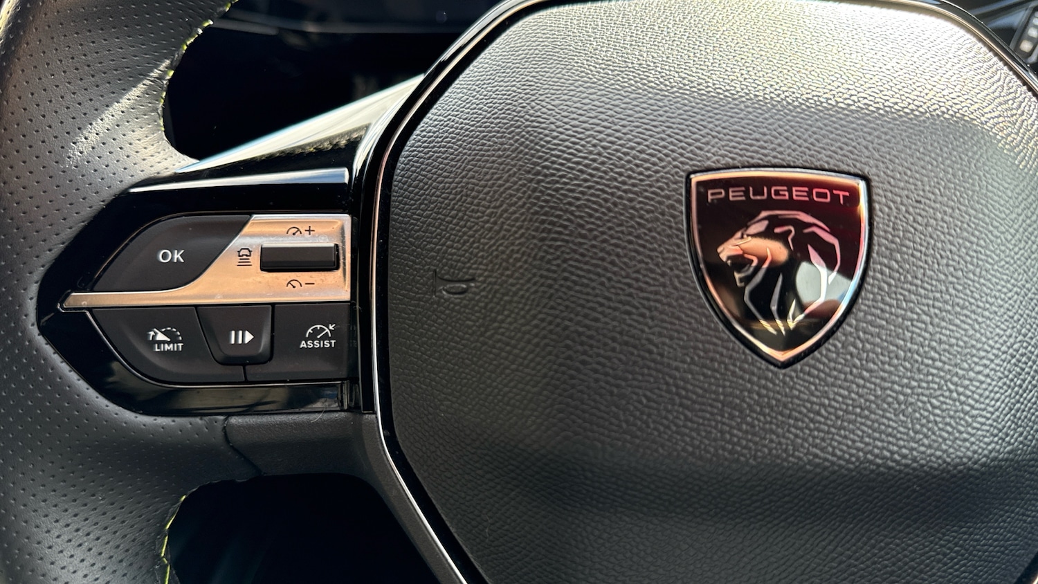Used Peugeot 408 2023 for sale - 76486456: Photo 23