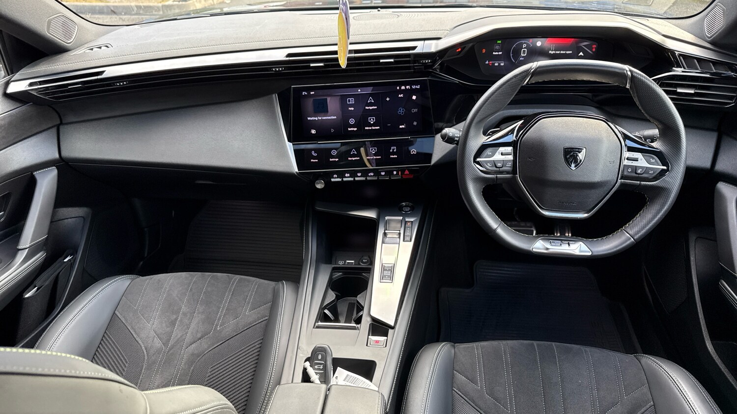 Used Peugeot 408 2023 for sale - 76486456: Photo 4