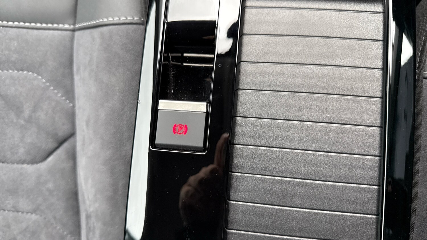 Used Citroen C4 2024 for sale - 76033062: Photo 21