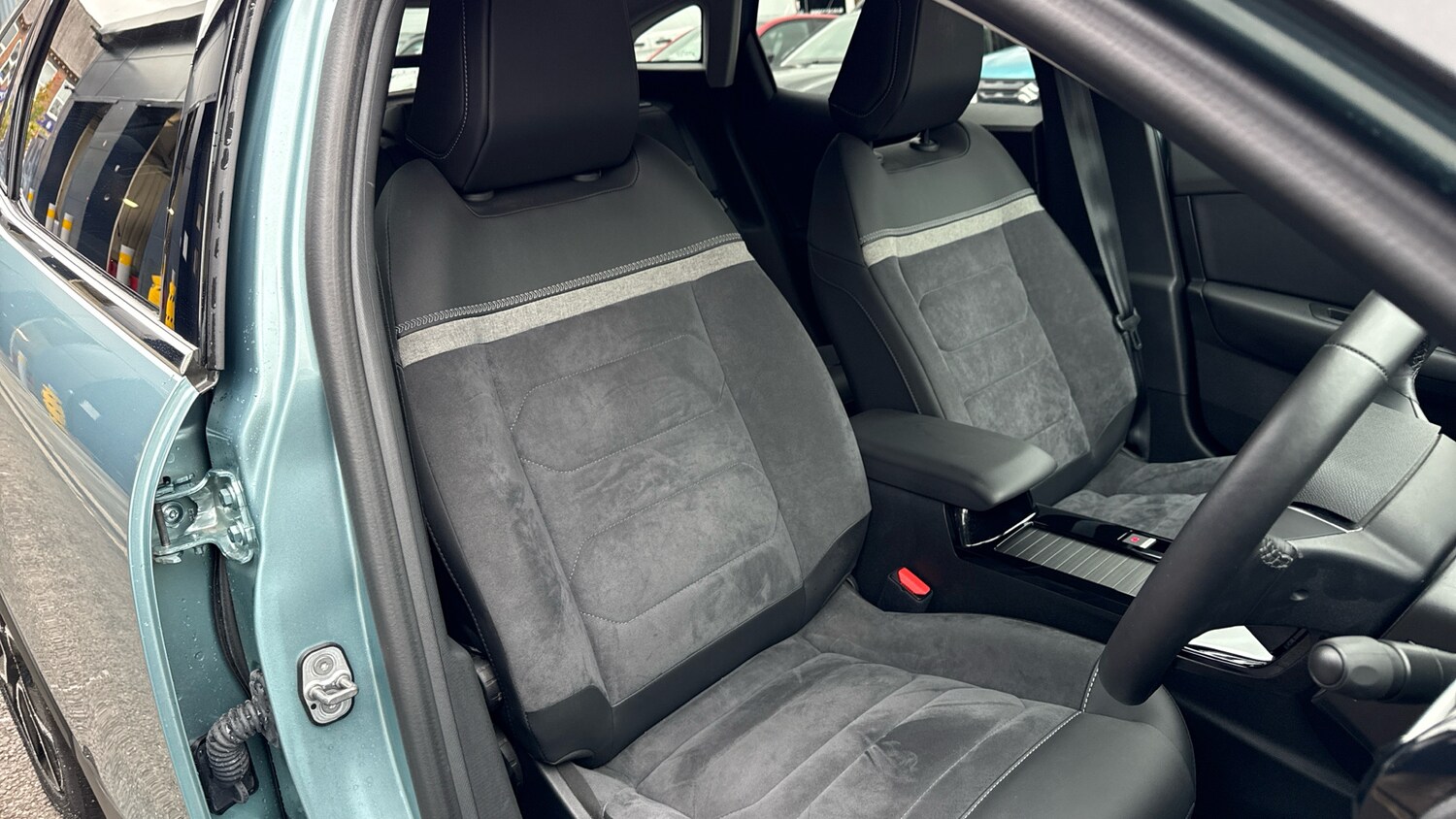 Used Citroen C4 2024 for sale - 76033062: Photo 39