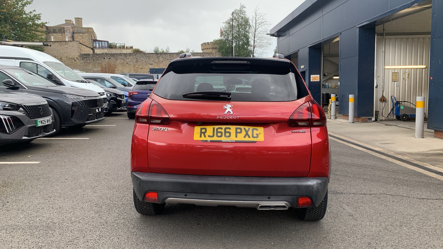Used Peugeot 2008 2017 for sale - 75901336: Photo 9