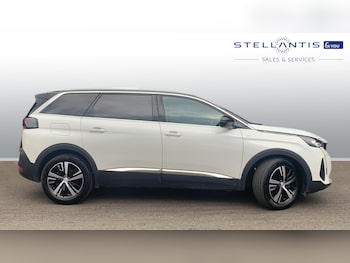 Used Peugeot 5008 2024 for sale - 76123522: Photo 2